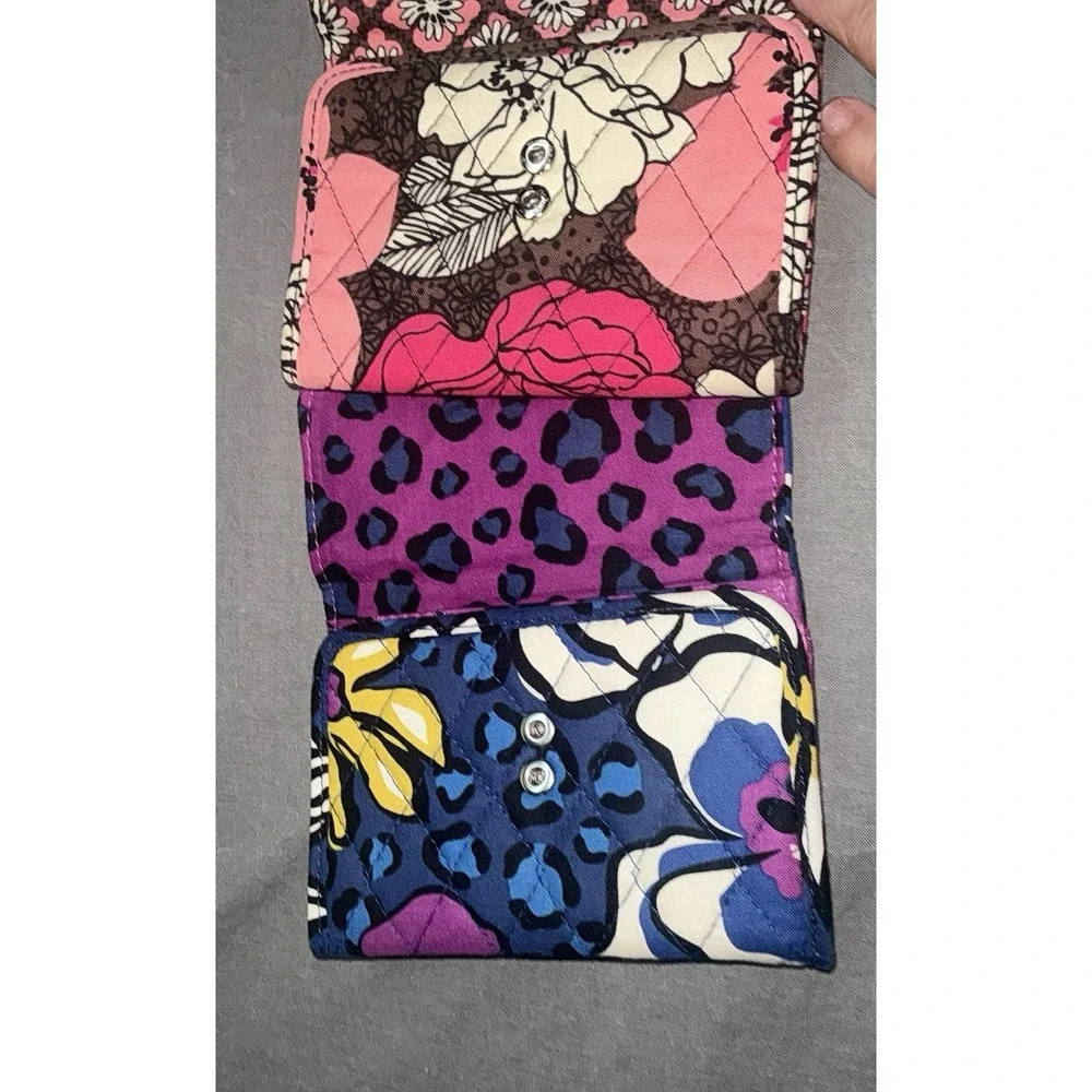 Vera Bradley Floral Quilted Multicolor Zip-Around Women's Wallets Lot of 2 - Picture 5 of 9